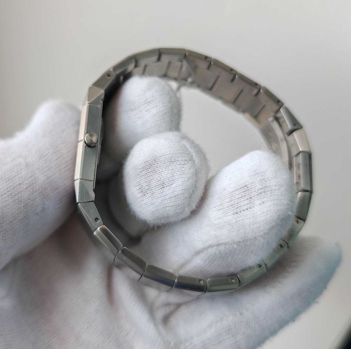 Жіночий годинник Jacob Jensen 562 Swiss Made Sapphire