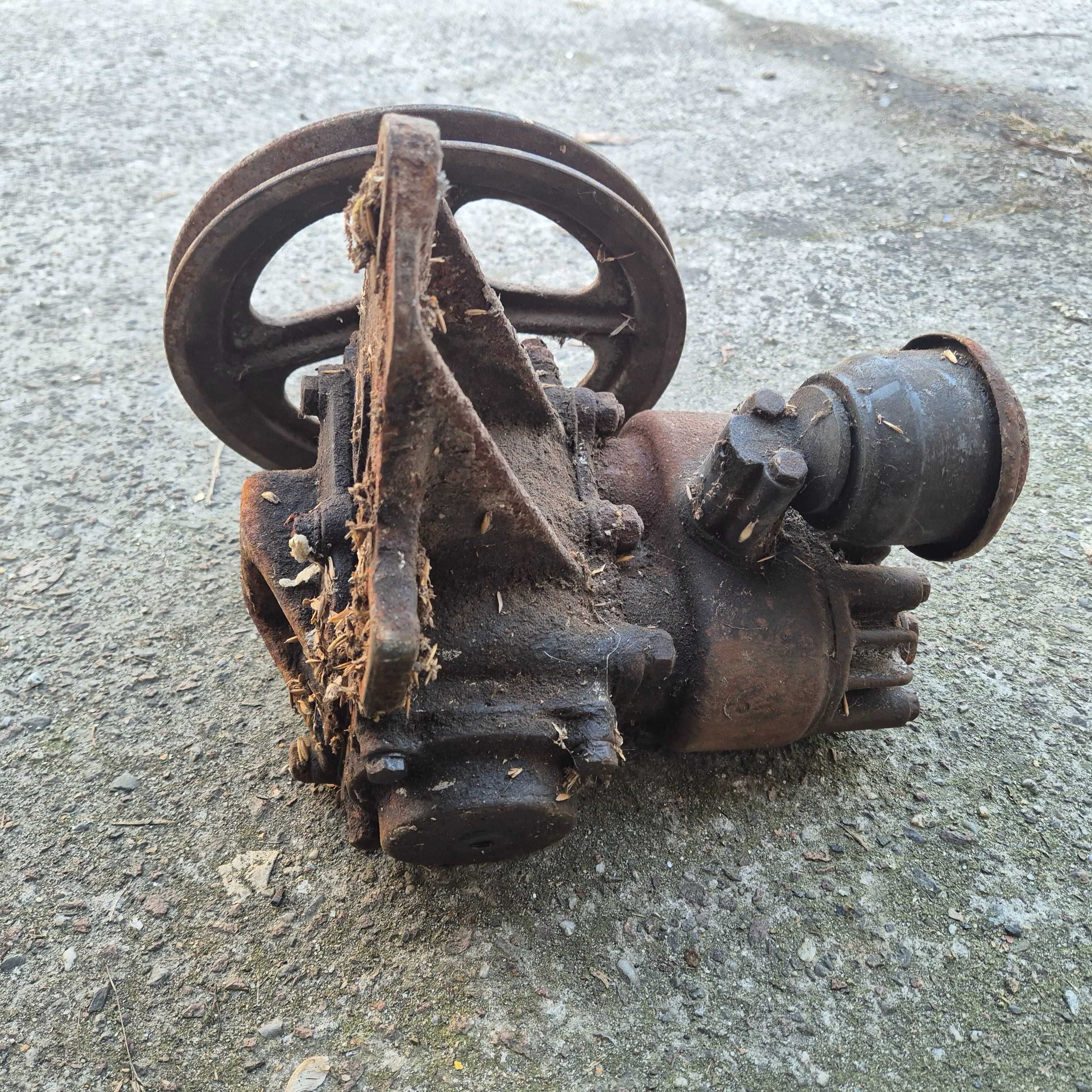 Kompresor dwu cylindrowy ził 131
