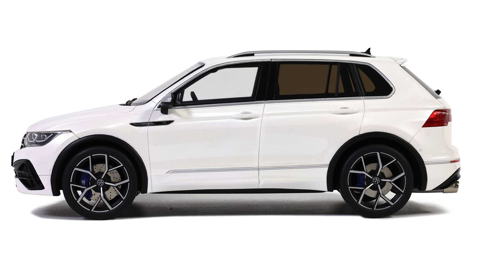 Model 1:18 Otto Volkswagen Tiguan R white 2021 (OT1001)