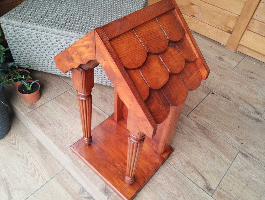 kapliczka wys 67cm na figurę 50cm