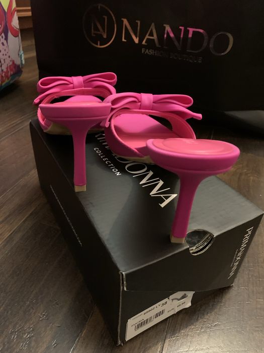 Шльопки мюлі святкові на підборах