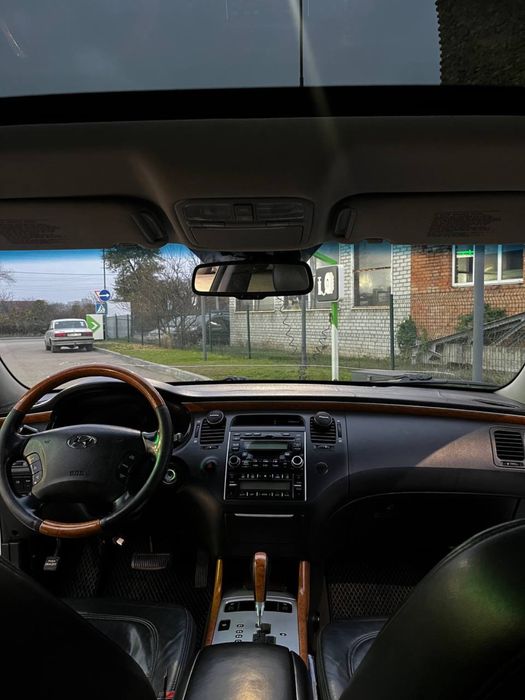 Хюндай grandeur 3.3  v 6