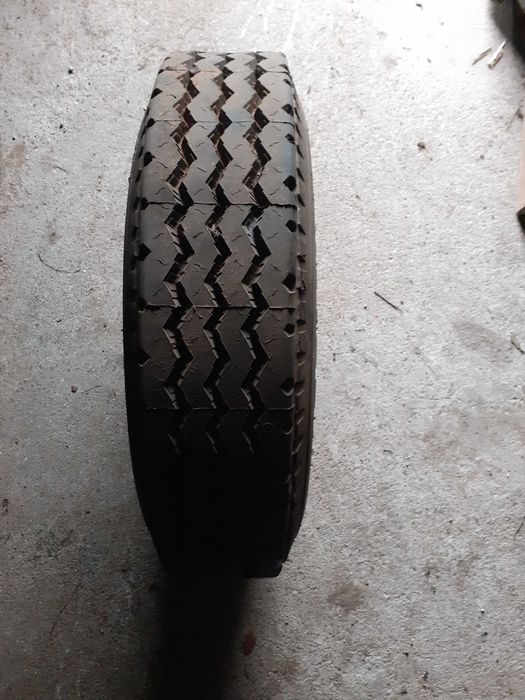 Vendo pneus rechapados
