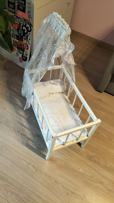 Łóżeczko dla lalki