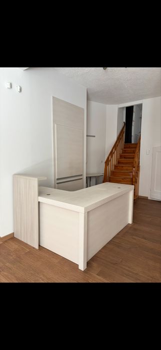 Lada / recepcja do sklepu lub salonu uslugowego