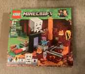 Конструктор LEGO MINECRAFT Портал в Нижній світ 470 деталей (21143)