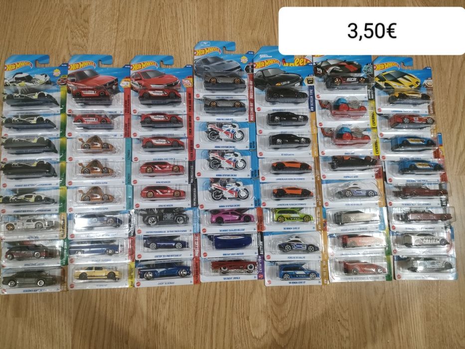 Hot Wheels variados