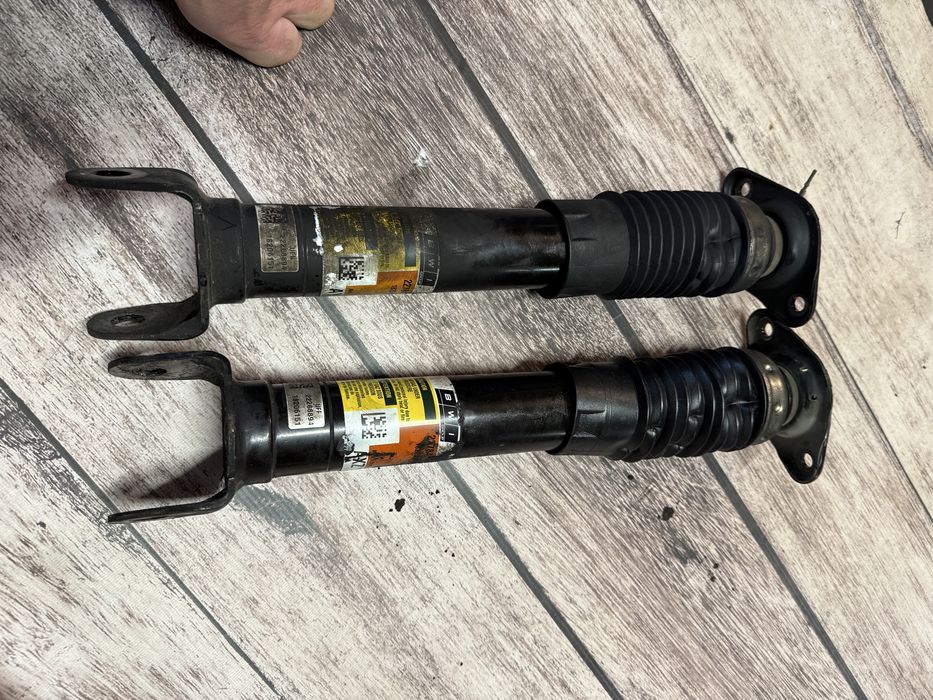 Amortyzator magnetyczny (Magnetic ride) corvette c6