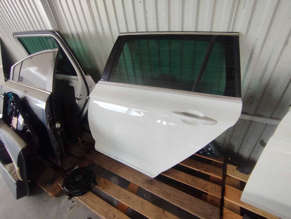 Дверь левая, правая передняя,задняя Volkswagen VW Passat ,B8