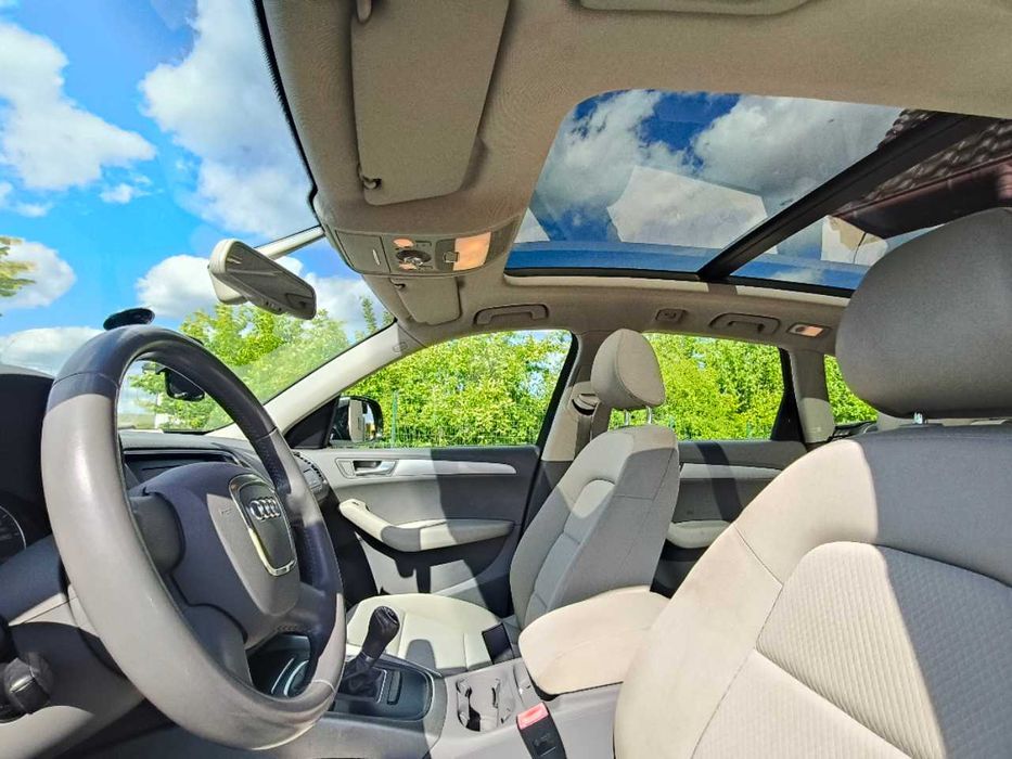 Audi Q5 Stan BDB serwisowana 2.0 TDI 170KM panorama