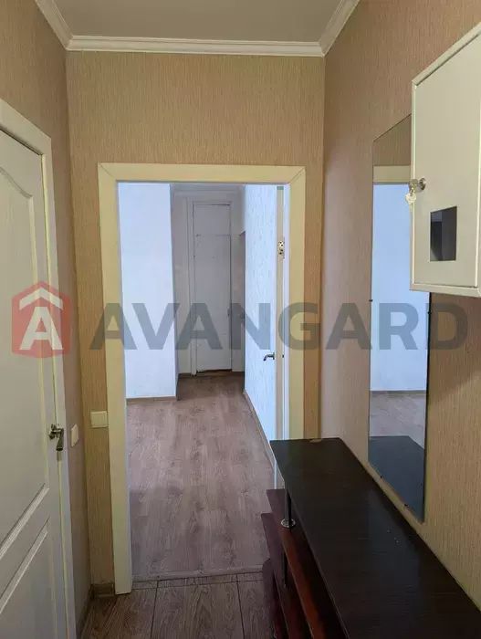 Здається 3-х кімнатна квартира на Черемушках.