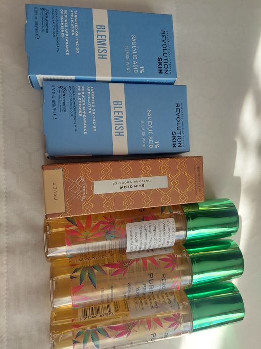 Nowe kosmetyki revolution cena za całość