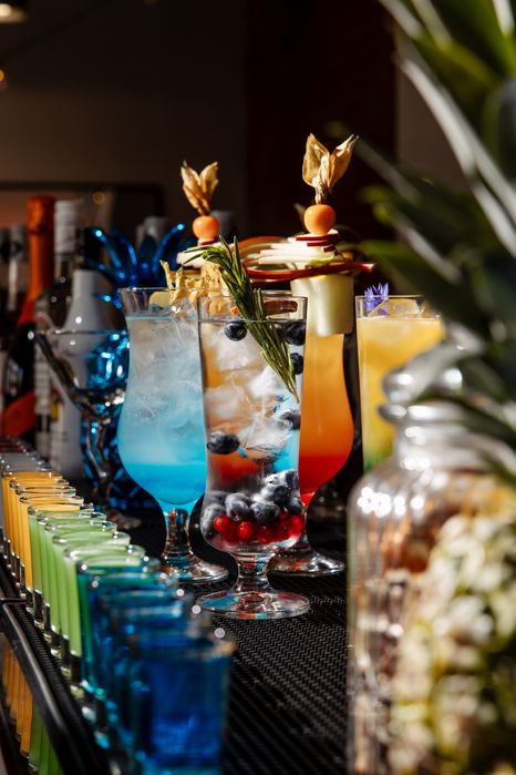 Mobilny Drink Bar - Usługi barmańskie - Wesele Barman - Drinkbar - DJ