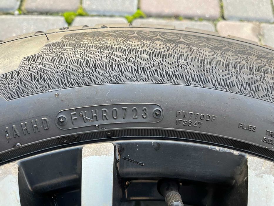ШИНИ зимові 225/60 R18 Falken Eurowinter HS02 pro