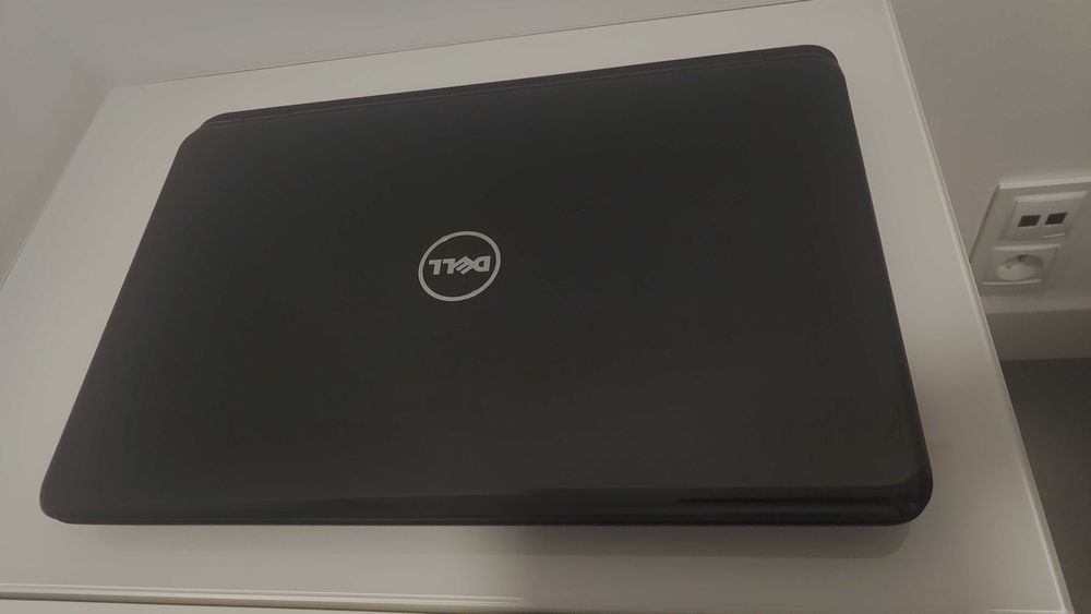Intel Core i7, 8Giga RAM, 2xSSDx180 Laptop Dell Inspirion N7110