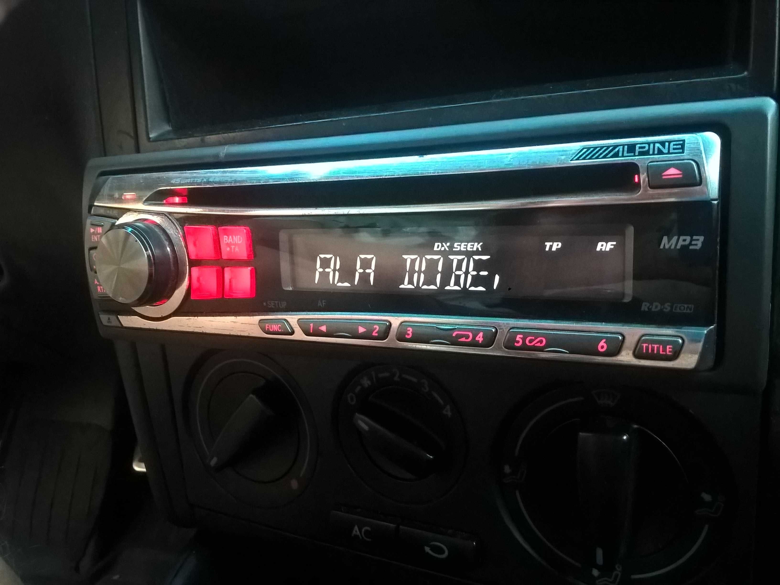 RadioCDText iPod ALPINE CDE-9871 4x45W MP3 Bass Subwoof Bluetooth 4RCA