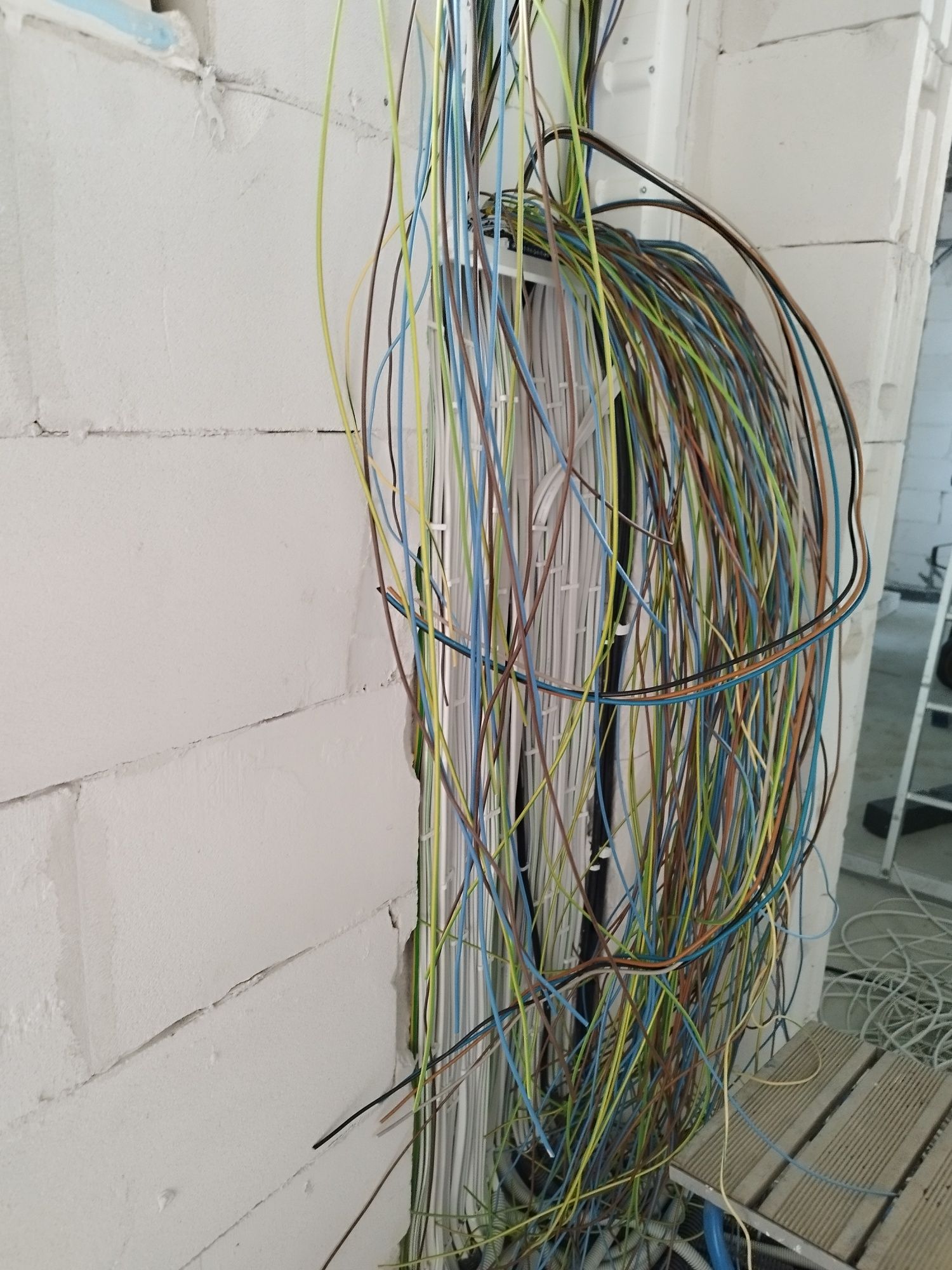 Instalacje elektryczne, Wod-kan, C.O. ogrzewanie podlogowe,