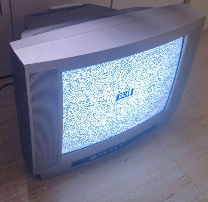 Televisão SilverCrest com Comando - Funciona Perfeitamente