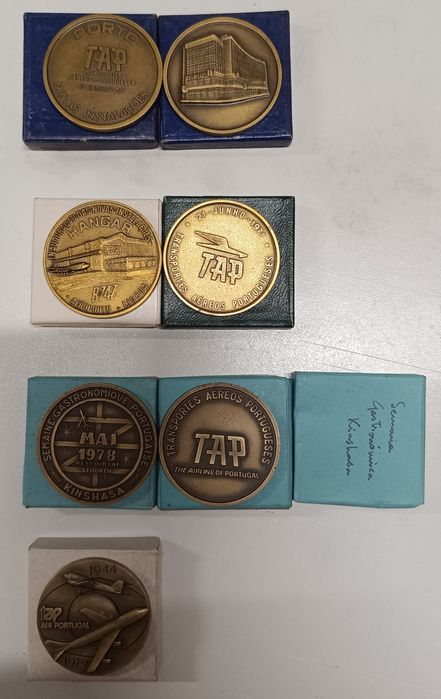 Coleção de medalhas comemorativas da TAP de 4cm