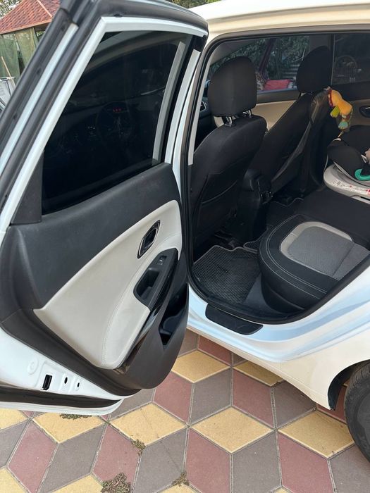 Продам Kia Ceed 2015