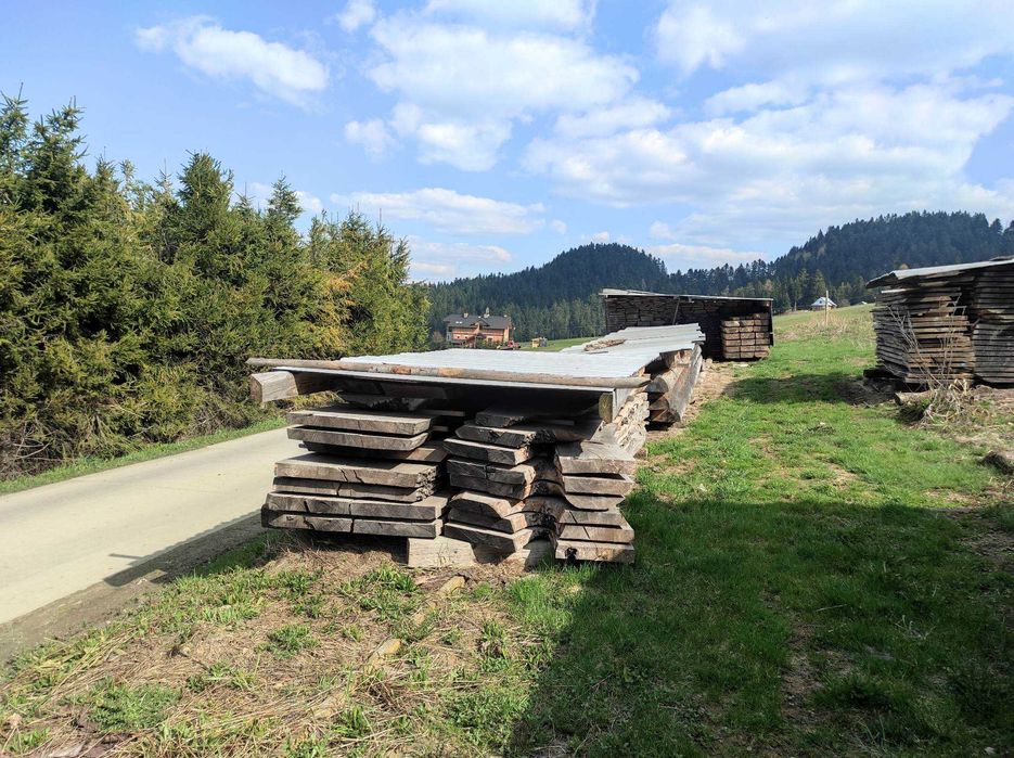 Drewno konstrukcyjne, bale, monolity