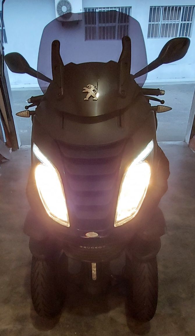 Peugeot Metropolis 400i