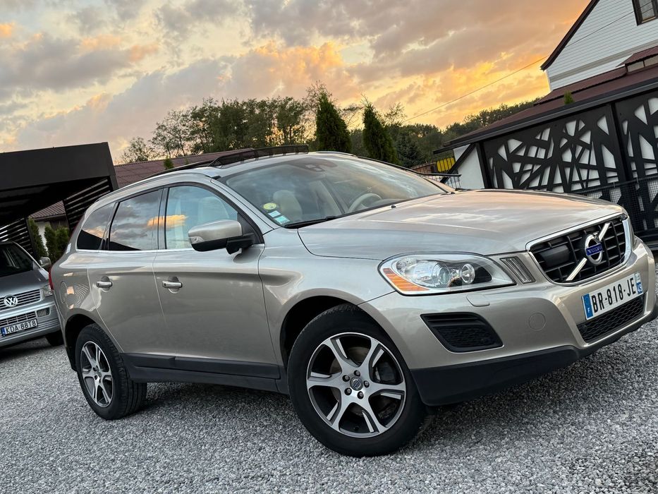 Volvo XC 60 D3 2.4 panorama xenon navi
