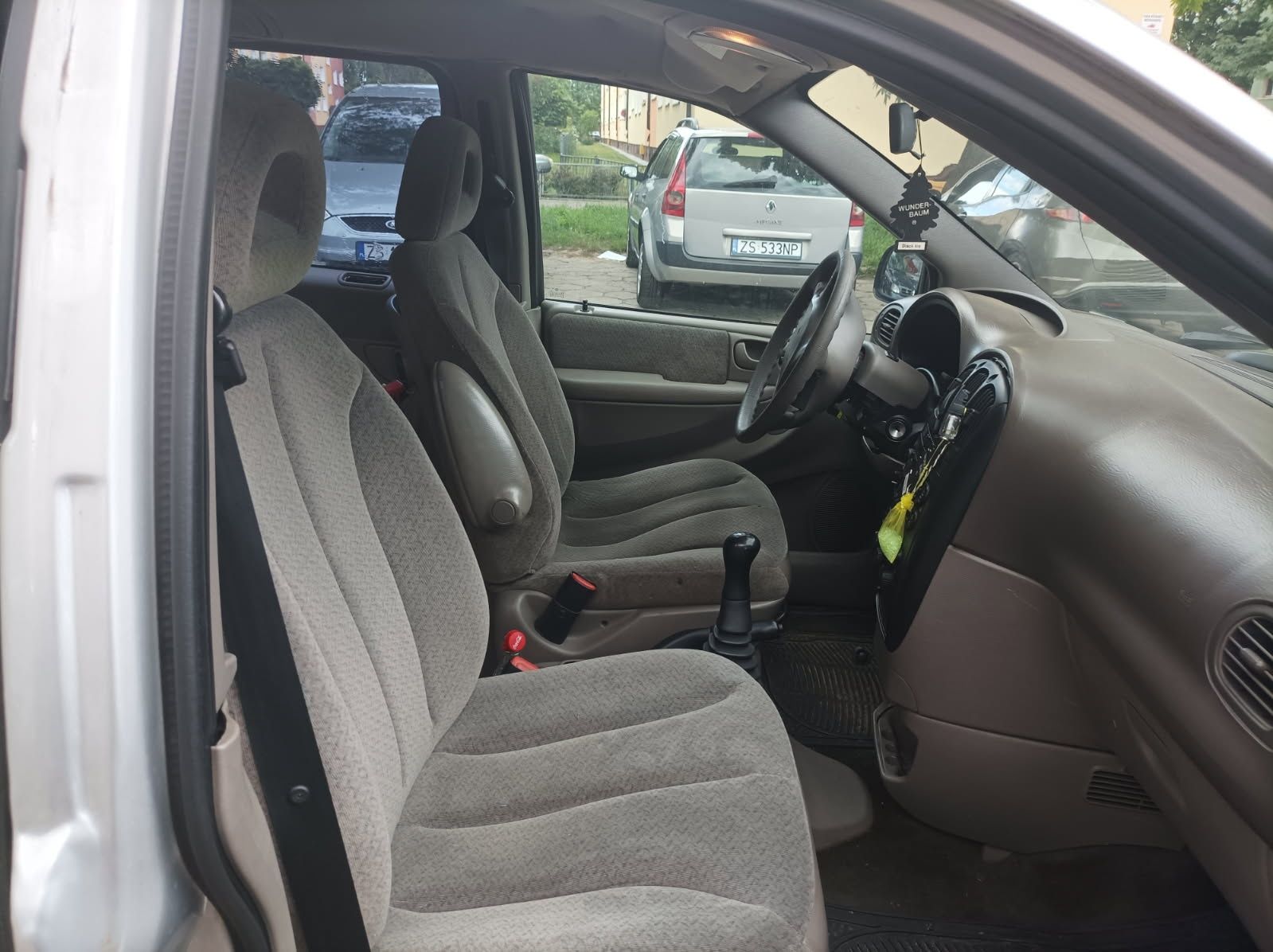 Chrysler Voyager 7-osobowy,manualna skrzynia