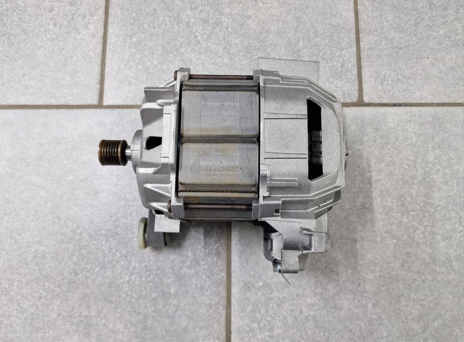 Двигуни ( мотори ) для пральних машин Bosch / Siemens 7 контактів