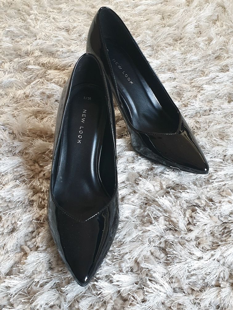 Black shoes Szpilki czarne lakierki 36 randka praca impreza Nowe
