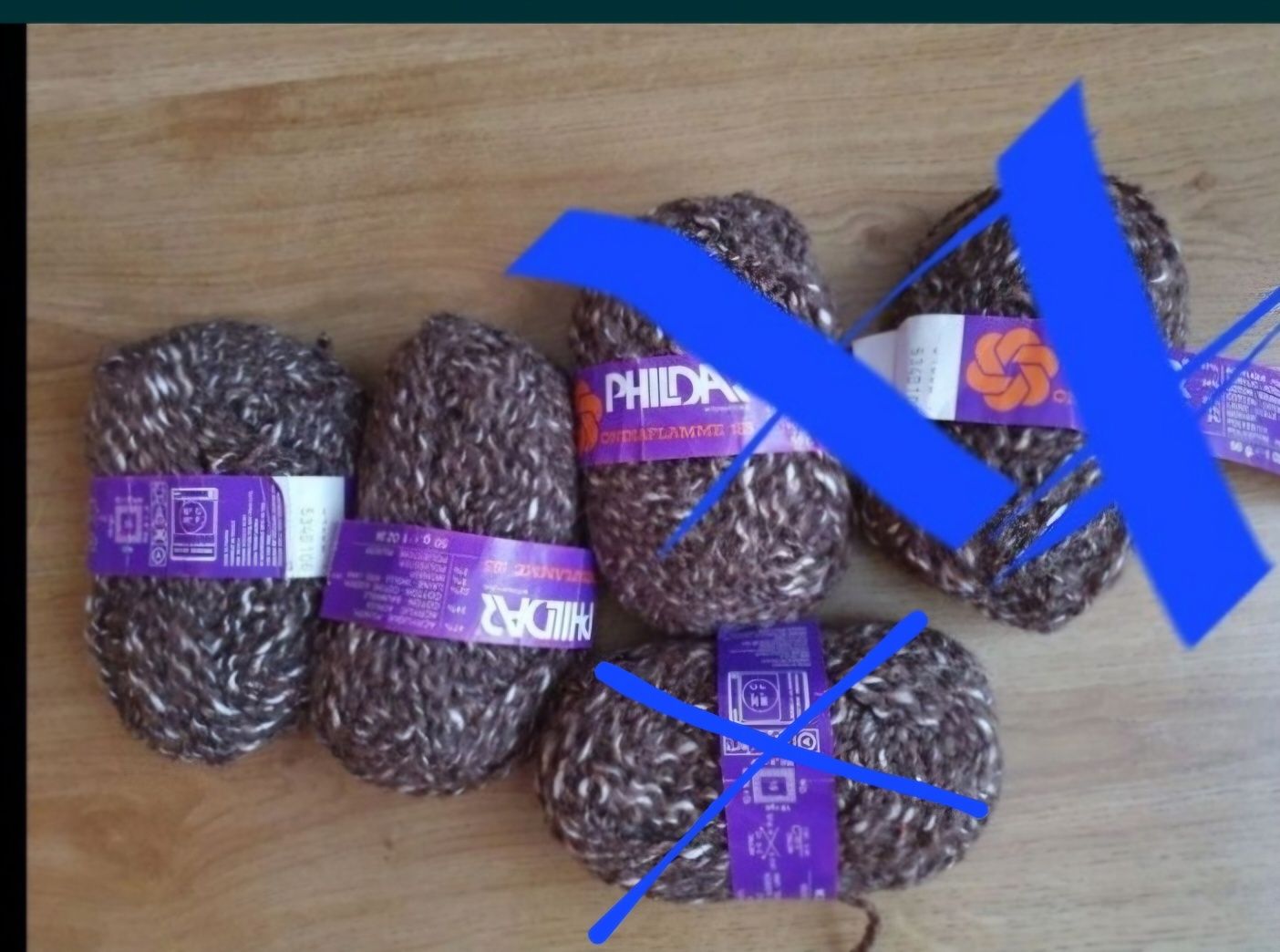 Włóczka w motku, grubsza .