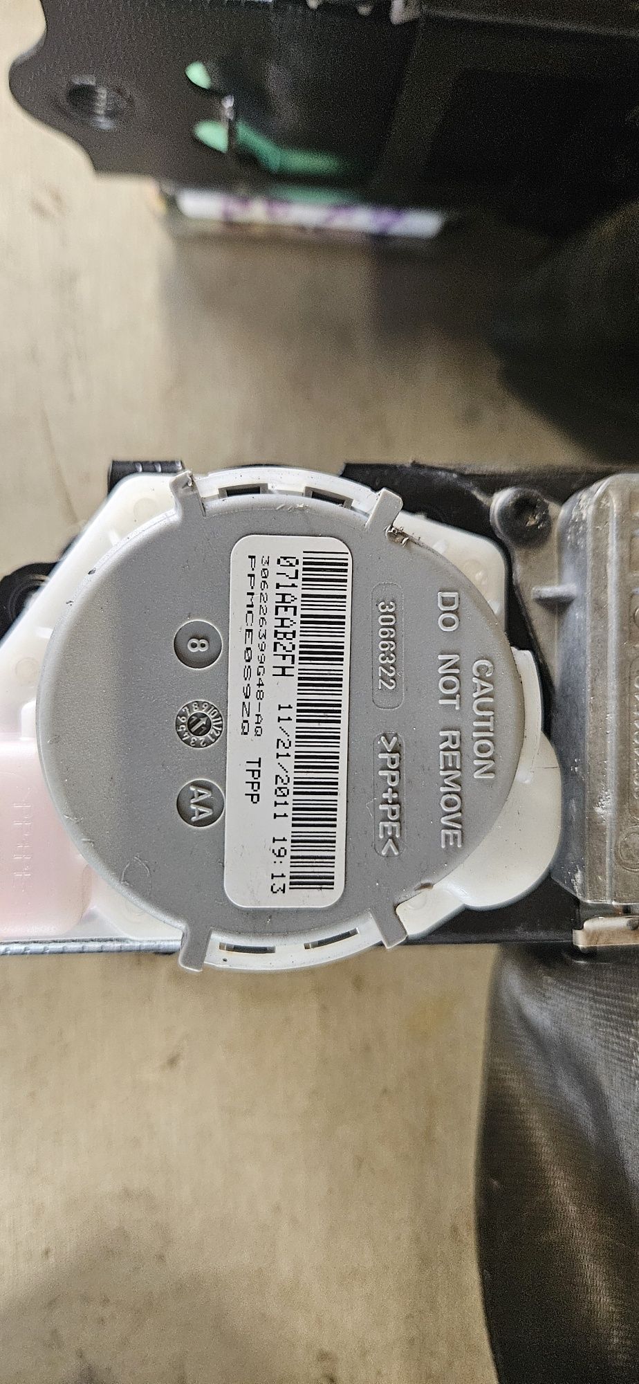 Pas pasy bezpieczeństwa przod lewy prawy audi a4 b8 oryginał
