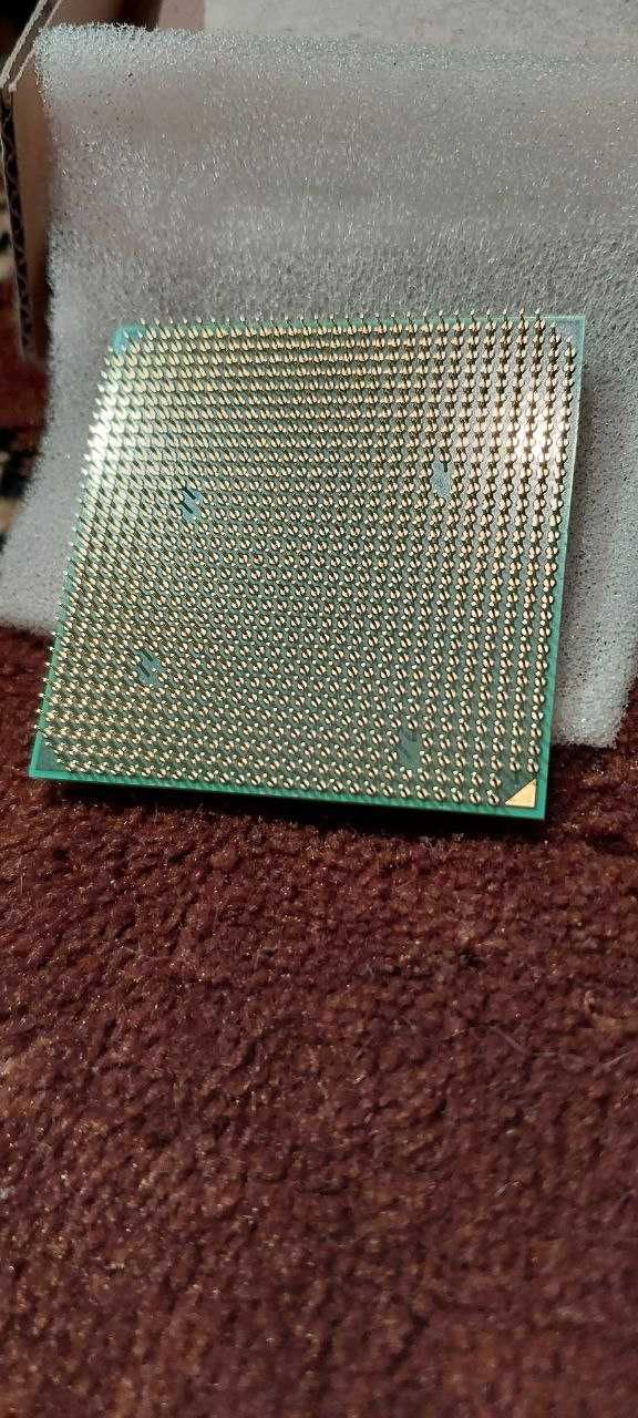 Процесор AMD Athlon 64 X2 4000+ 2.1GHz AD04000IAA5DD