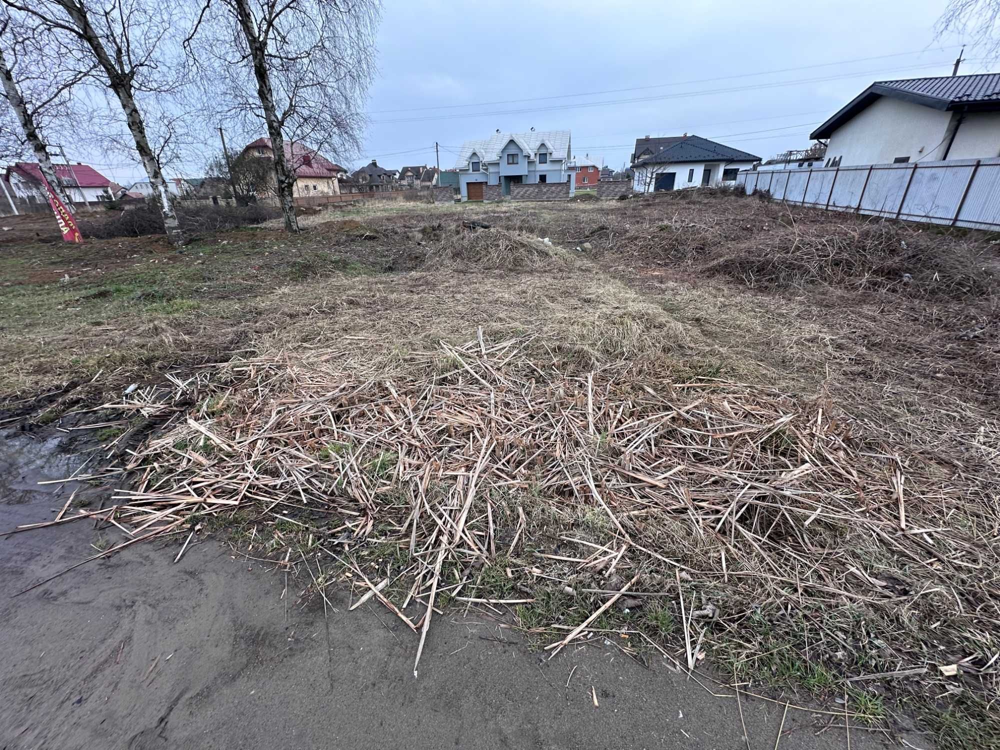 Комерційна ділянка в першій лінії
