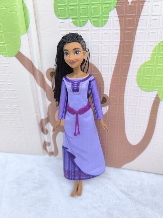 Ляльки Барбі, Mattel, Disney