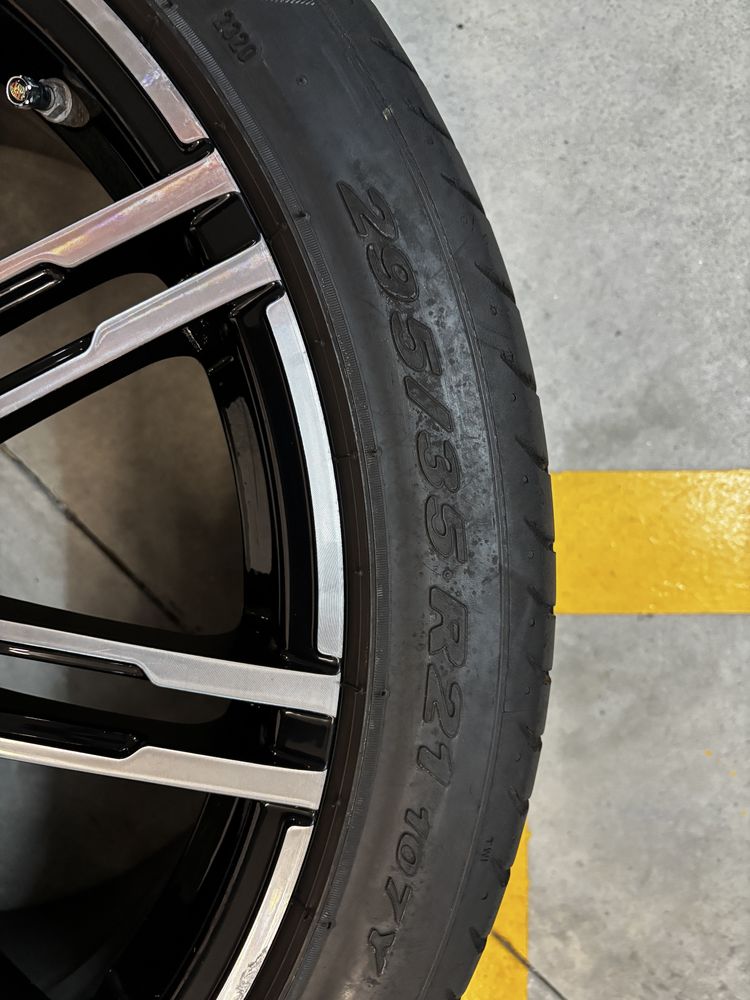 4 Jantes 21 Porsche Cayenne  Pack 4 Pneus Pirelli 295/36R21 usados
