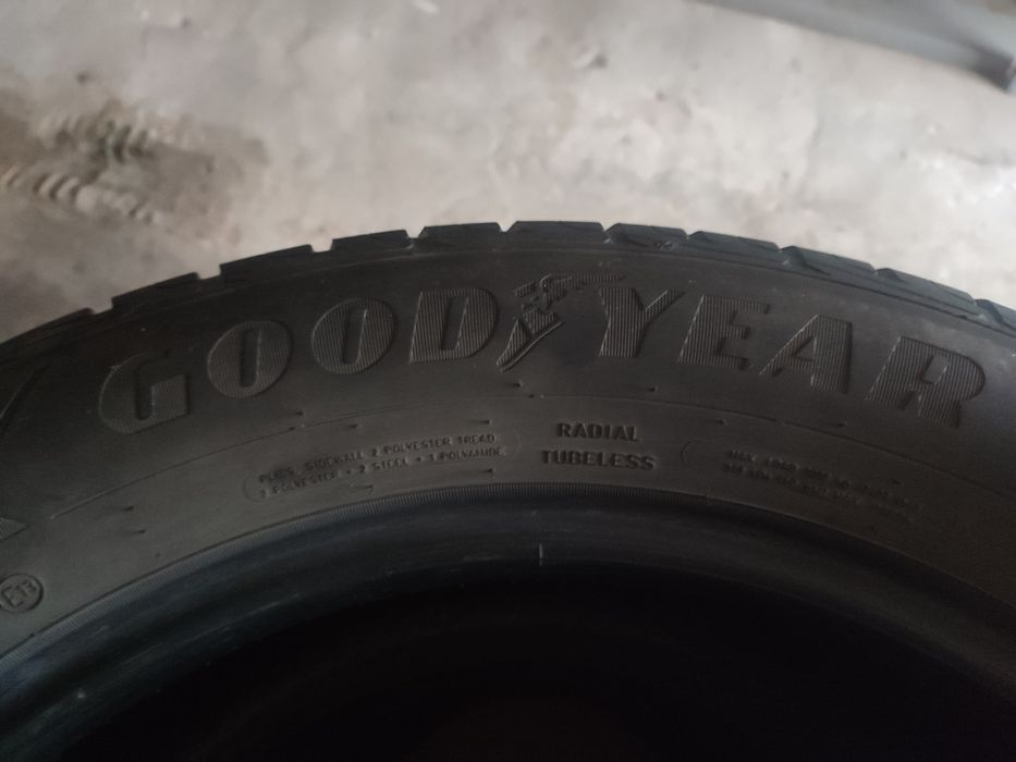 Продам Шины GOODYEAR/255/55/R19/