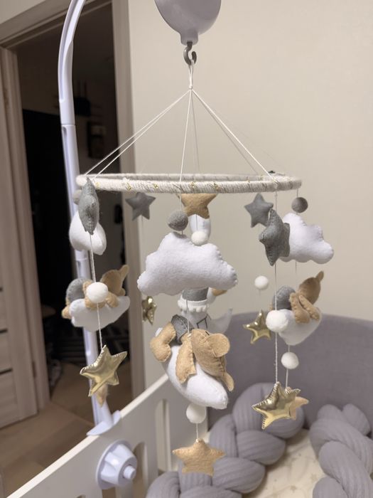 Мобіль на ліжечко немовляти