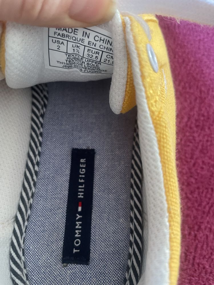 Tommy Hilfiger tramki nowe 32.5