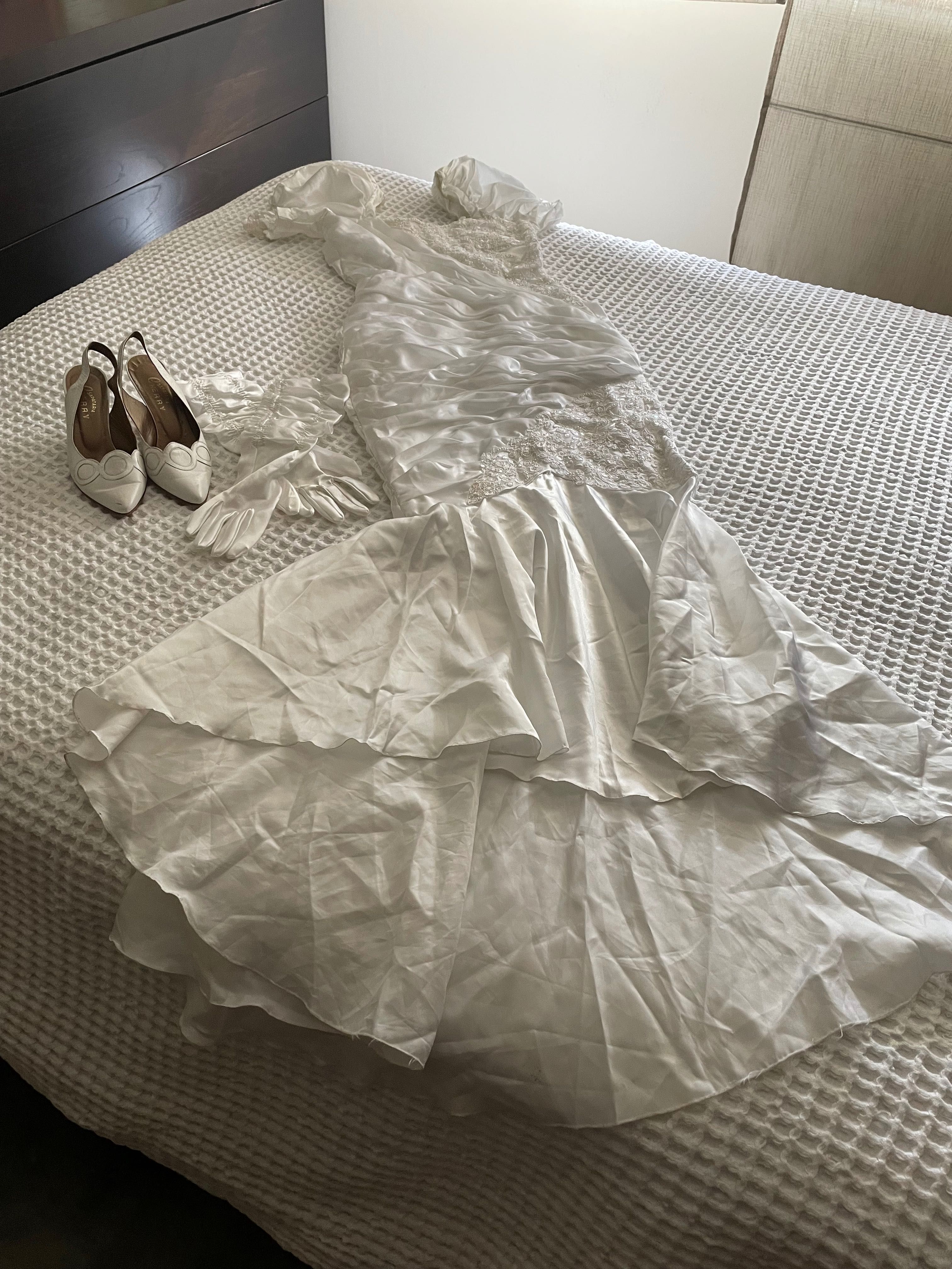 Vestido noiva mais sapatos tamanho 36 e luvas