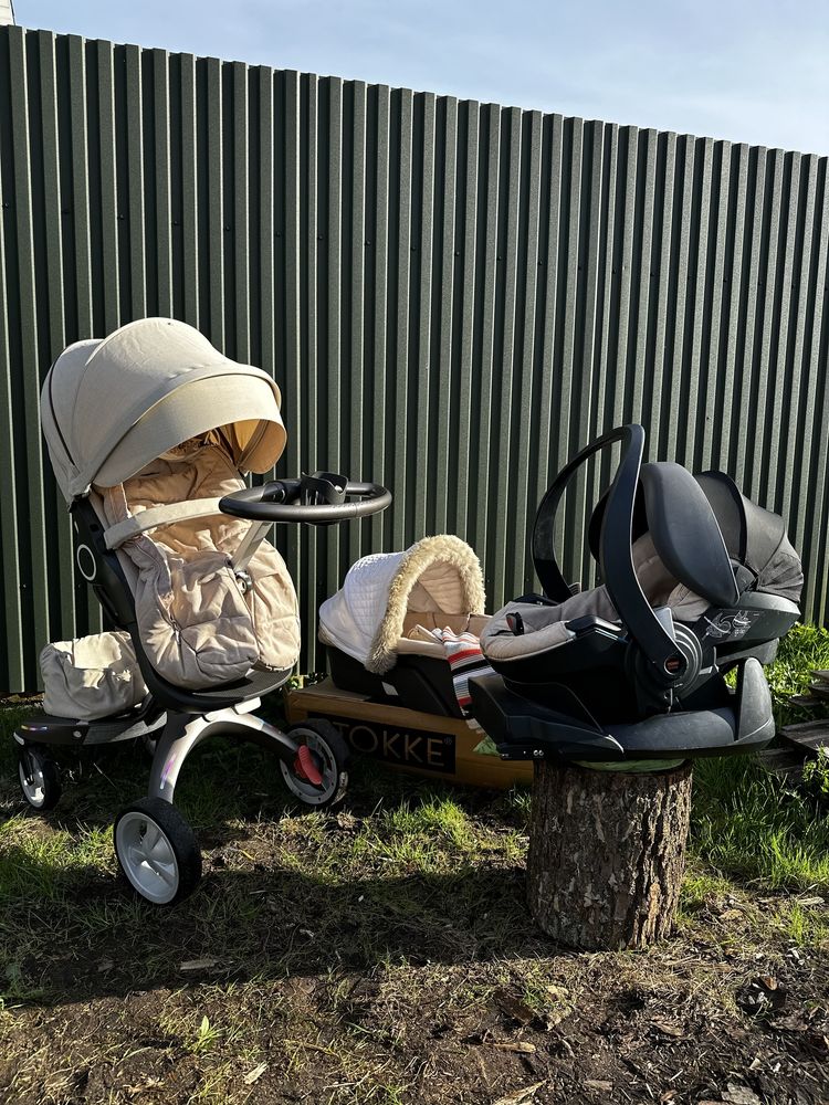 Коляска 3 в 1 stokke