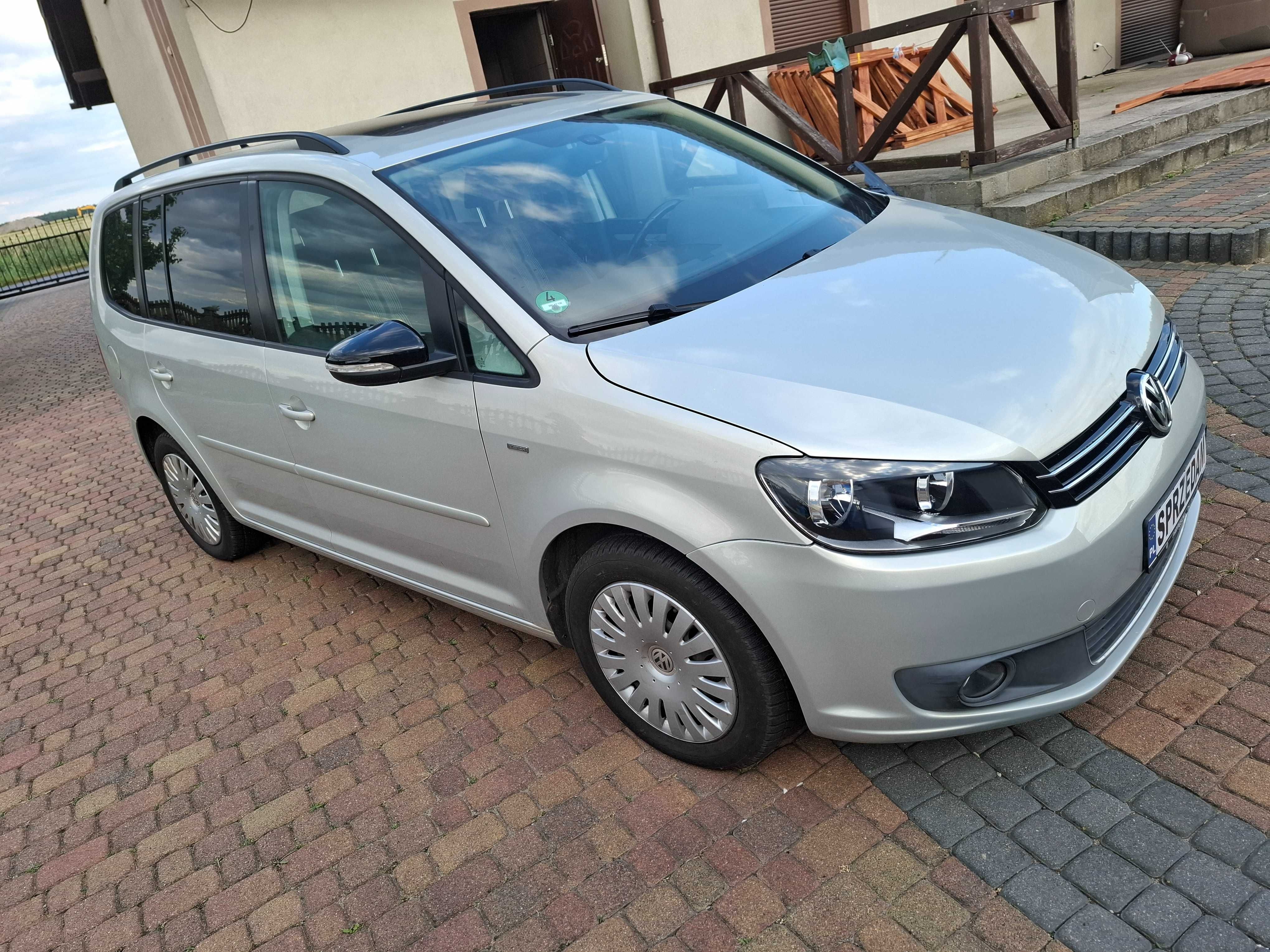 Sprzedam VW TOURAN 2O12 R