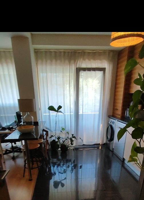 Conjunto 2 varões extensíveis + suportes e pontas