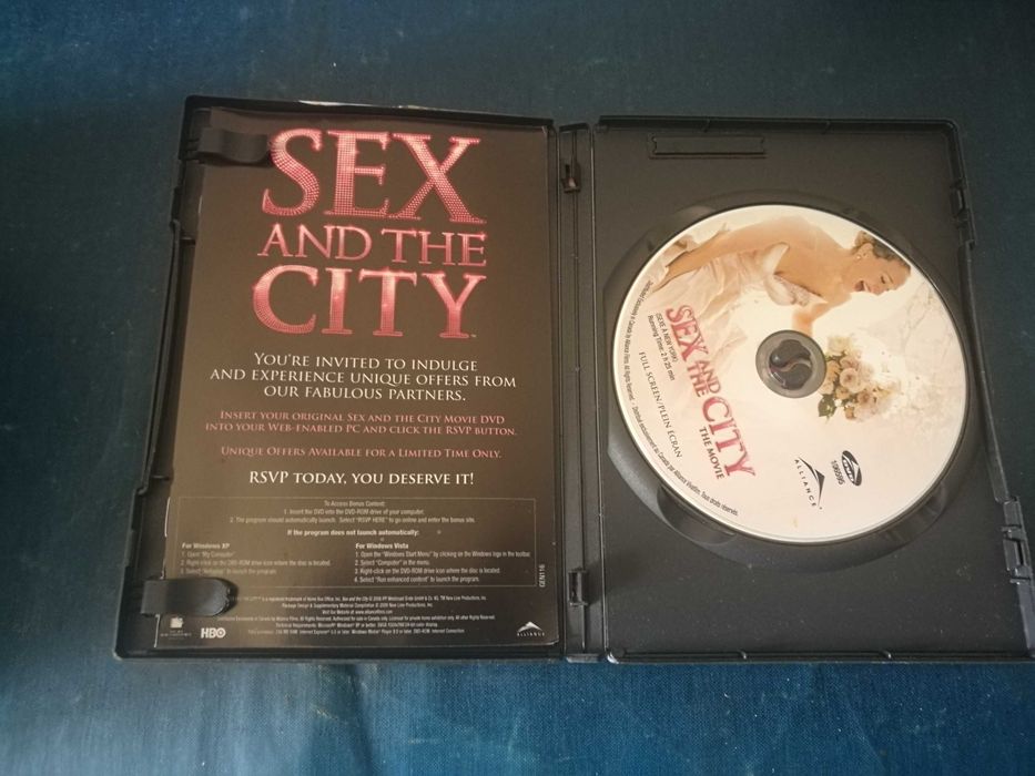 SEX AND THE CITY - MOVIE 	DVD -REGIÃO 1(Canada) (legendagem em Inglês)