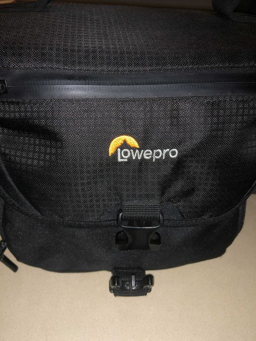 Aparat Nikon D5600 jak nowy +(Obiektyw 18-140mm) + torba (2 akum.)