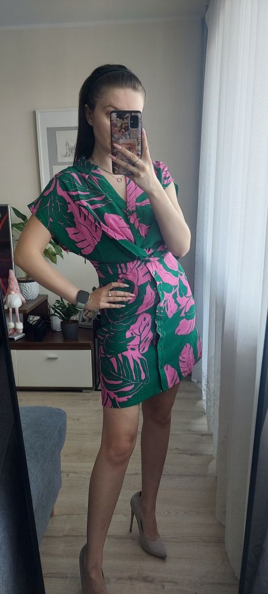 Nowa wiskozowa koszulowa sukienka Mango XS 34 kołnierzyk kwiaty