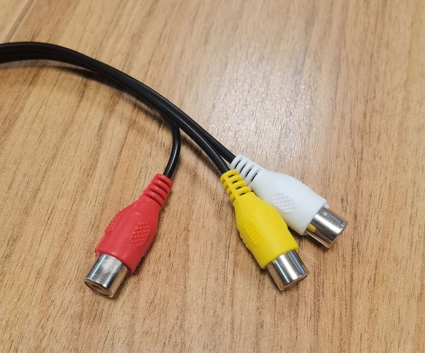 Cabo adaptador aux jack 3.5mm para 3 RCA fêmea audio e video