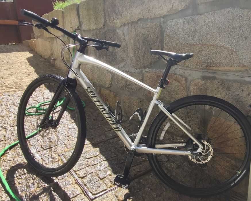 Specialized Sirrus X 3.0 M (Como Nova)
