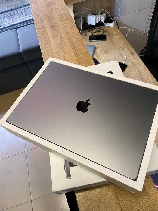 Ноутбук Apple MacBook Pro 16" M1 Pro 16GB/1TB Space Grey (MK193) 2021