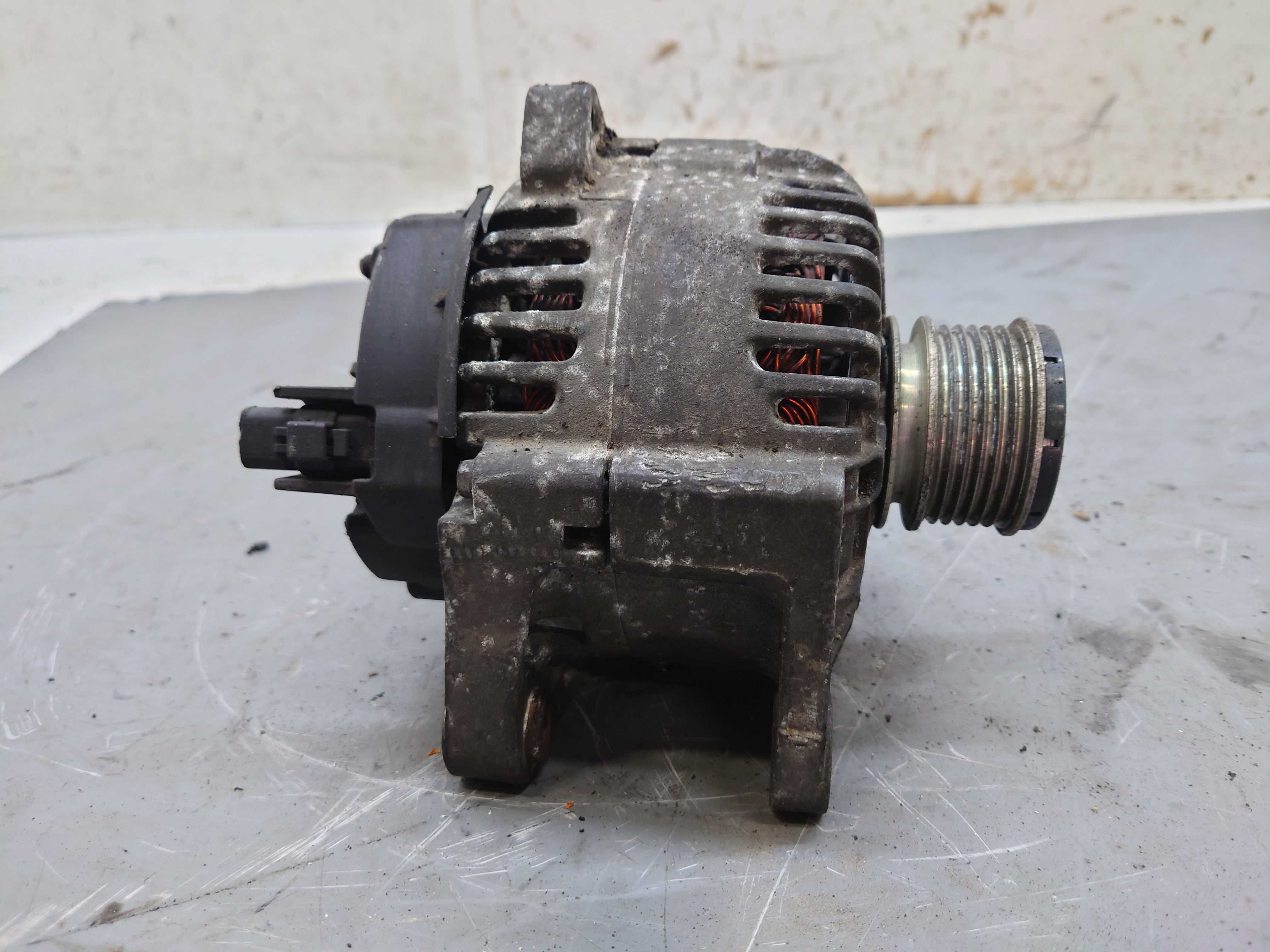 Renault Clio II III Thalia I Master 1.5 DCI Alternator